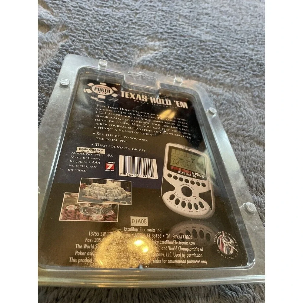 New TEXAS HOLD EM Vintage Electronic Handheld‎ Arcade Video game RADIO SHACK
